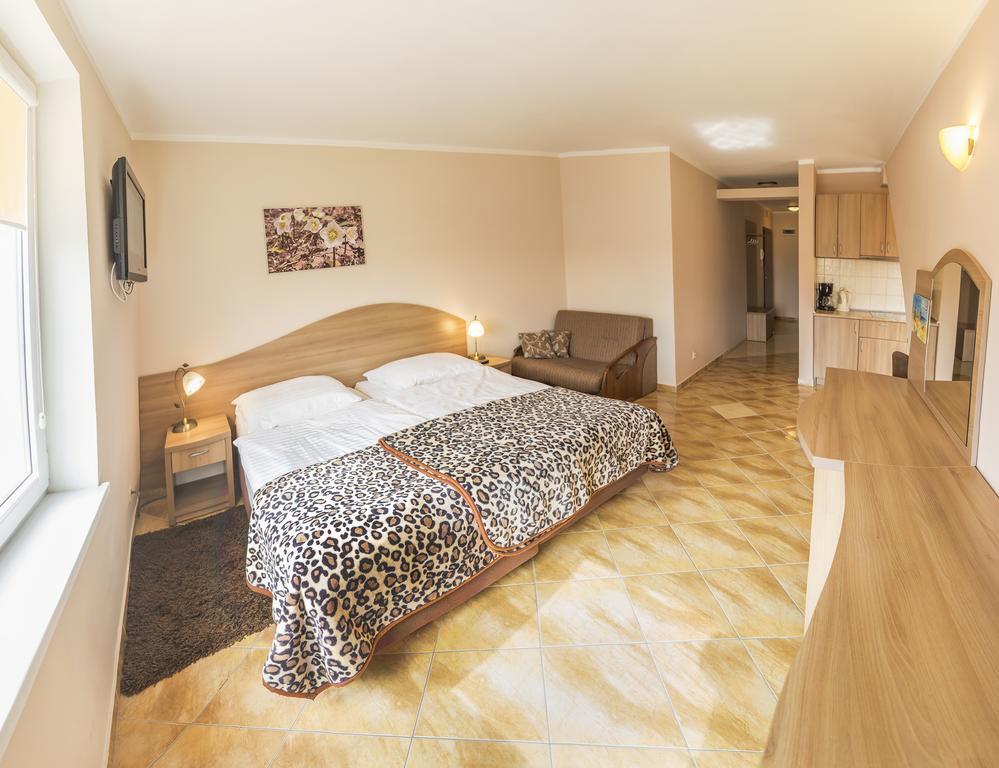Apartamenty Rok 코워브제크 외부 사진