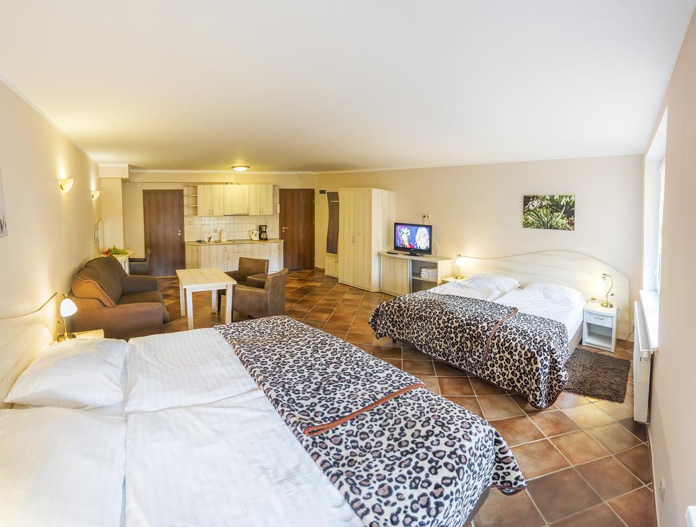 Apartamenty Rok 코워브제크 외부 사진