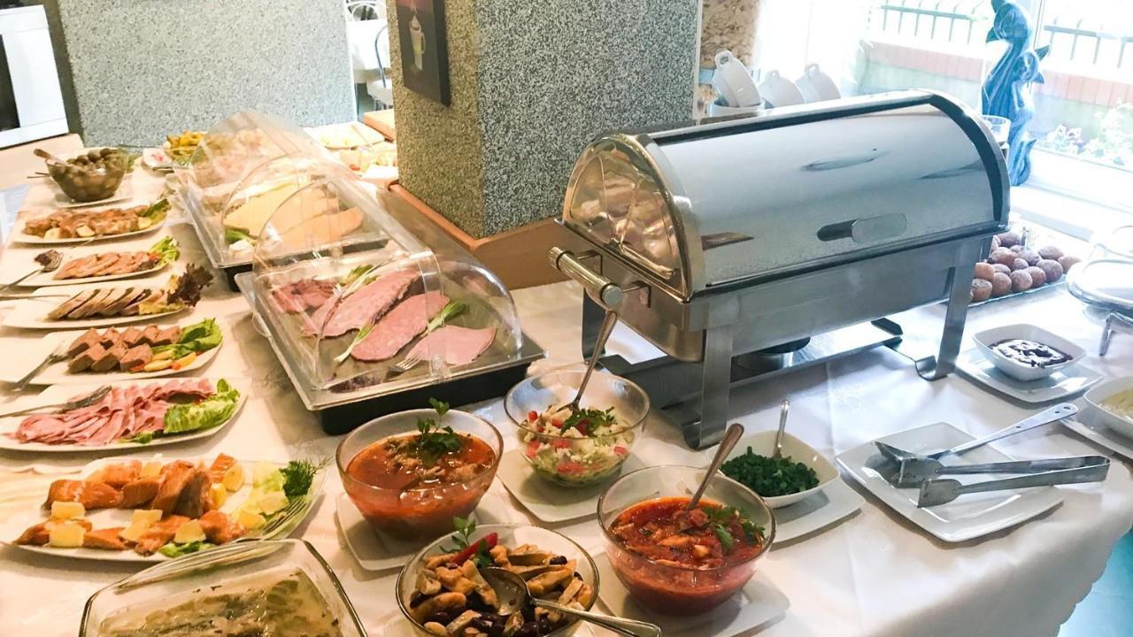 Apartamenty Rok 코워브제크 외부 사진